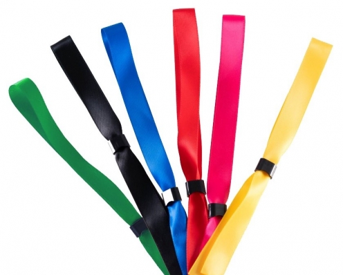 1474334 - Bracelet tissu satin Vert15 mm avec boucle de fermeture 